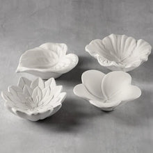 Load image into Gallery viewer, Asstd. Flower Dishes
